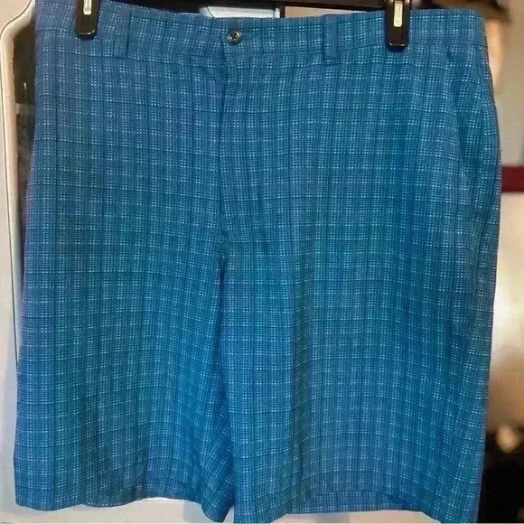 PGA Tour Shorts - Picture 1 of 4